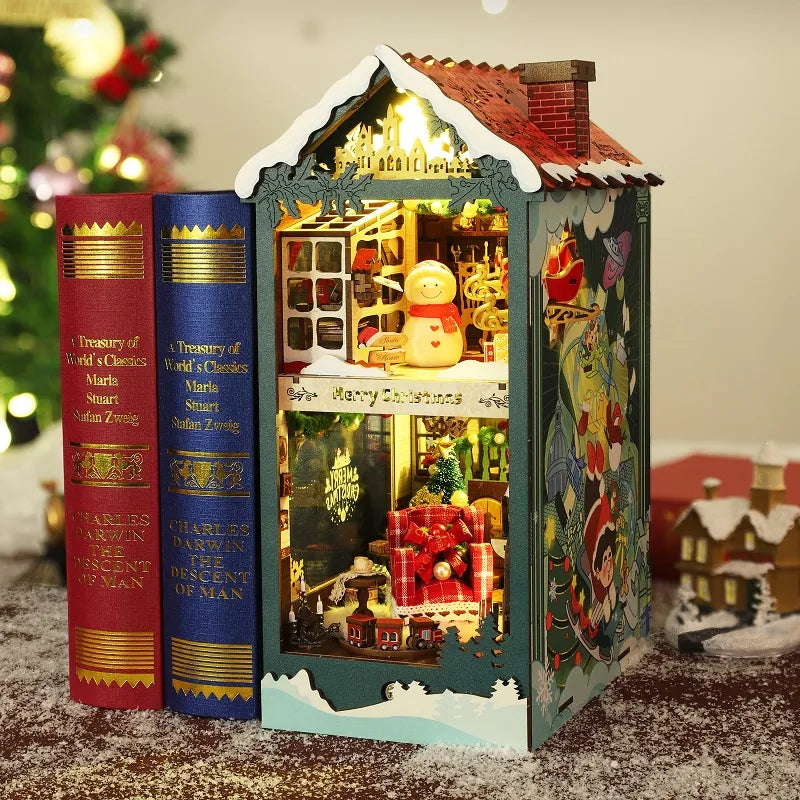 Rocoxia® Santa's Cottage ｜ Christmas Series DIY Book Nook Kit ROCOXIA